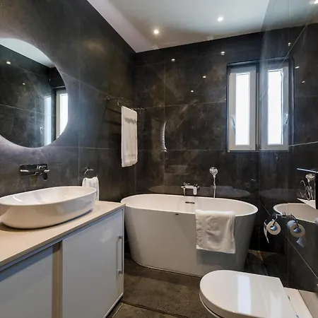 Lovely Penthouse In Mellieha-seaview By Homely * المليحة