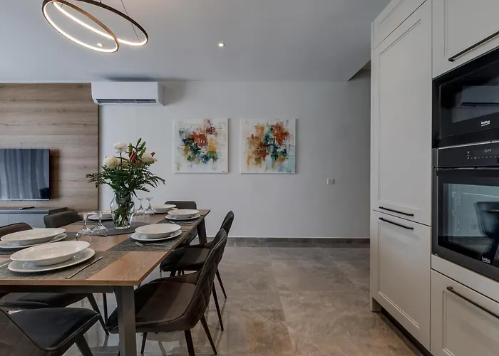 Lovely Penthouse In Mellieha-seaview By Homely Apartamento