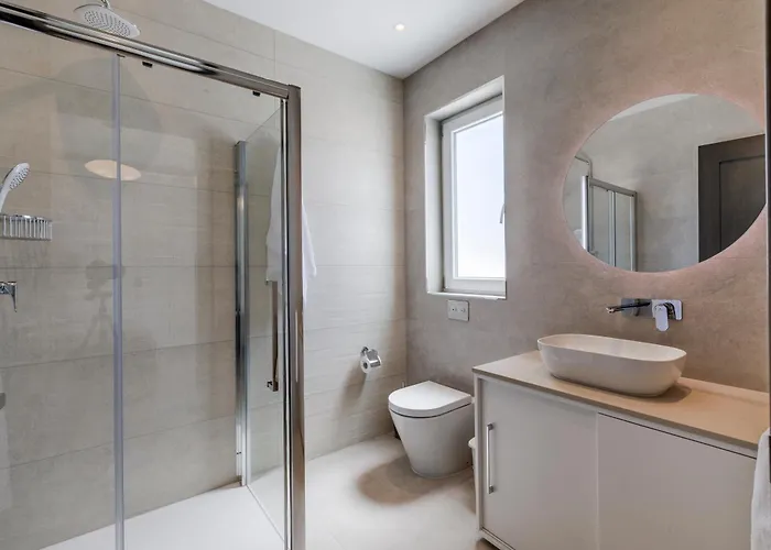 Lovely Penthouse In Mellieha-seaview By Homely * Mellieħa