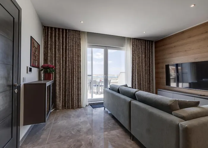 Apartamento Lovely Penthouse In Mellieha-seaview By Homely