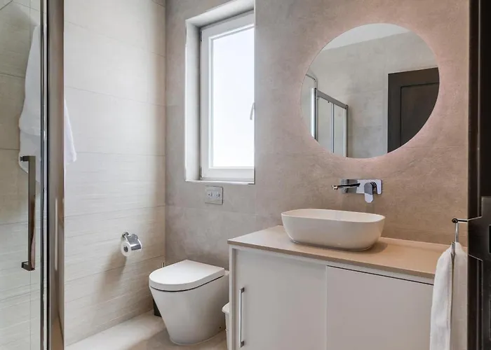 Lovely Penthouse In Mellieha-seaview By Homely Apartamento